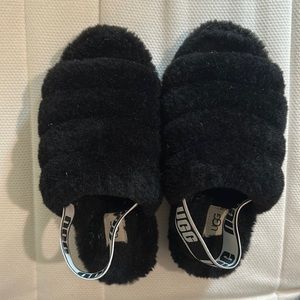 UGGs slides with band at the back